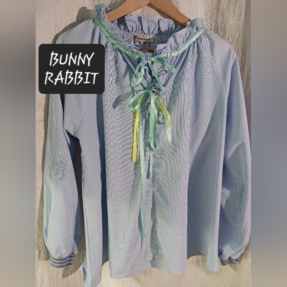 BUNNY RABBIT BRAND Cotton top blouse CUTE appliques womens small